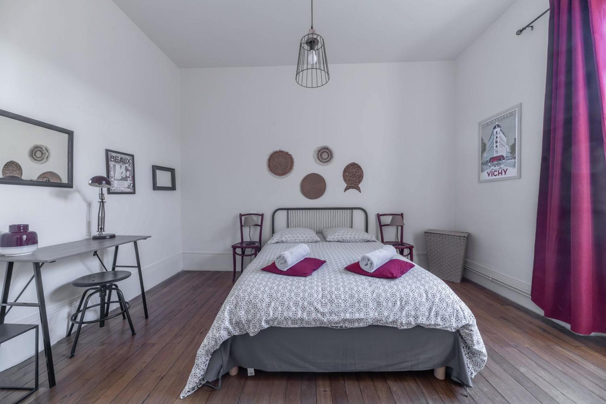 Residence Epinat II - Appartements Centre - Parking Vichy Room photo